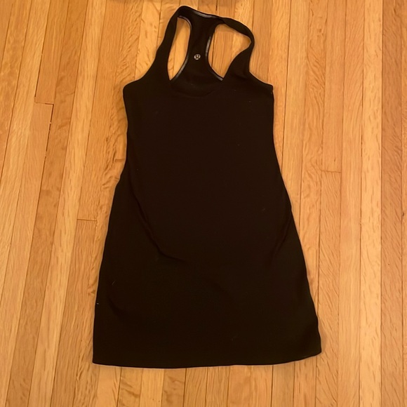 Black lululemon tank top - Picture 1 of 2